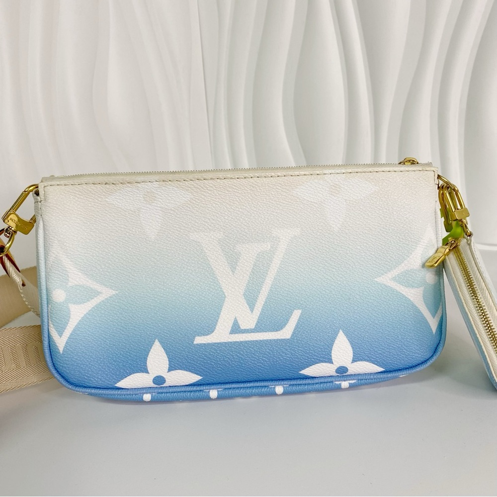 Louis Vuitton Multi Pochette Accessoires By The Pool Monogram Giant Blue - Picture 5 of 7
